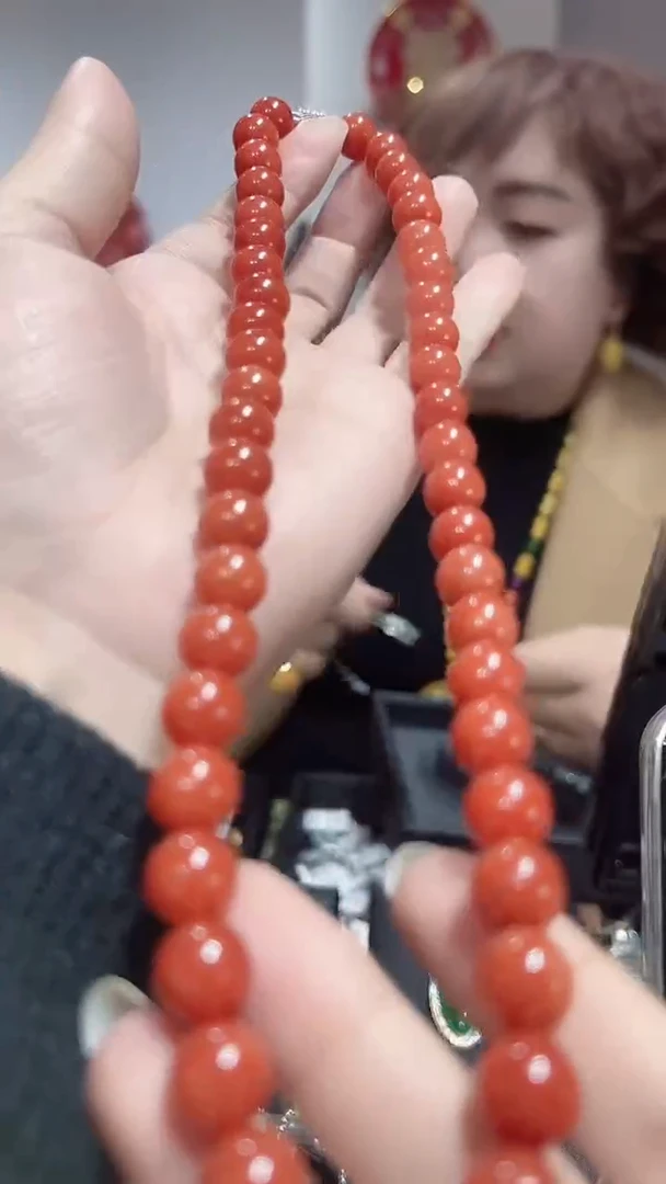 颈饰未镶嵌南红玛瑙2025121040