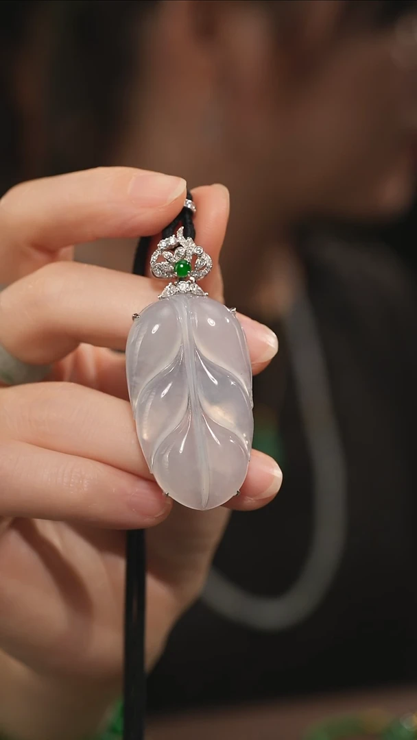 翡翠18K金镶嵌吊坠(不含链)冰种翡翠树叶吊坠