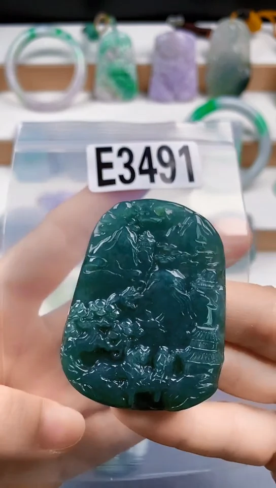 颈饰未镶嵌翡翠和*天然翡翠吊坠挂件