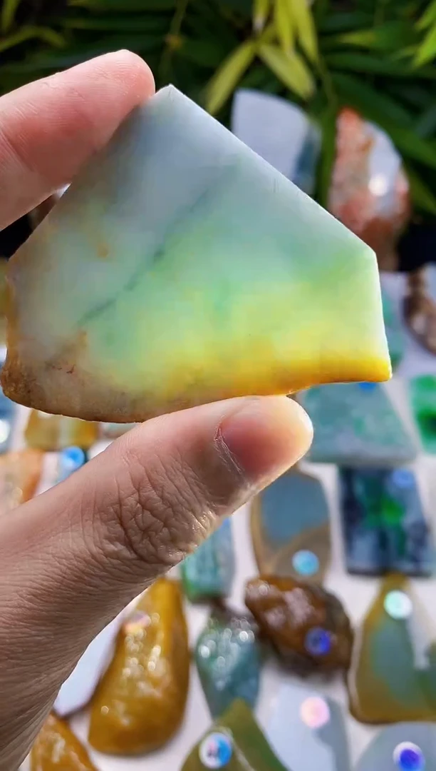 未镶嵌定制翡翠翡翠