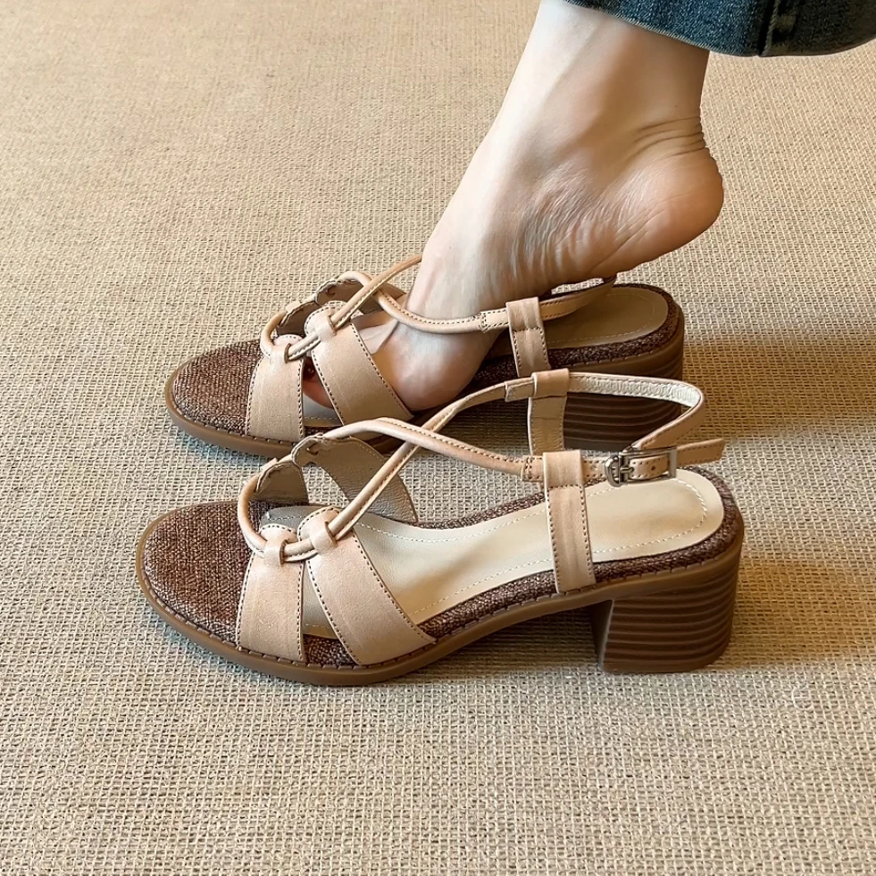 RubyL/5cm2025年夏季时尚复古休闲百搭镂空拼色粗跟露趾凉鞋女款