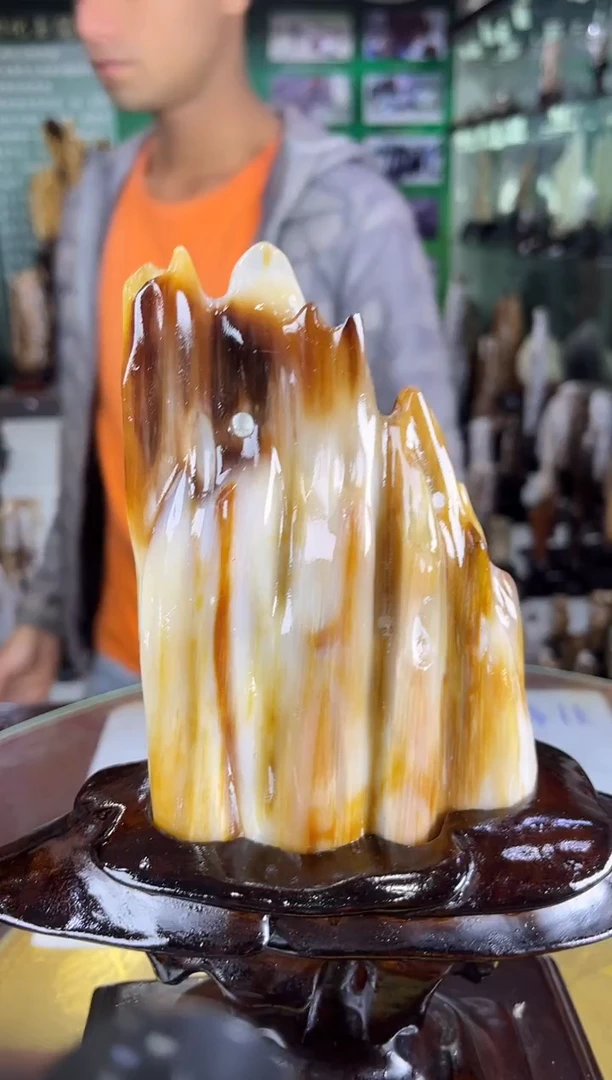 缅甸天然树化玉精品居家摆件