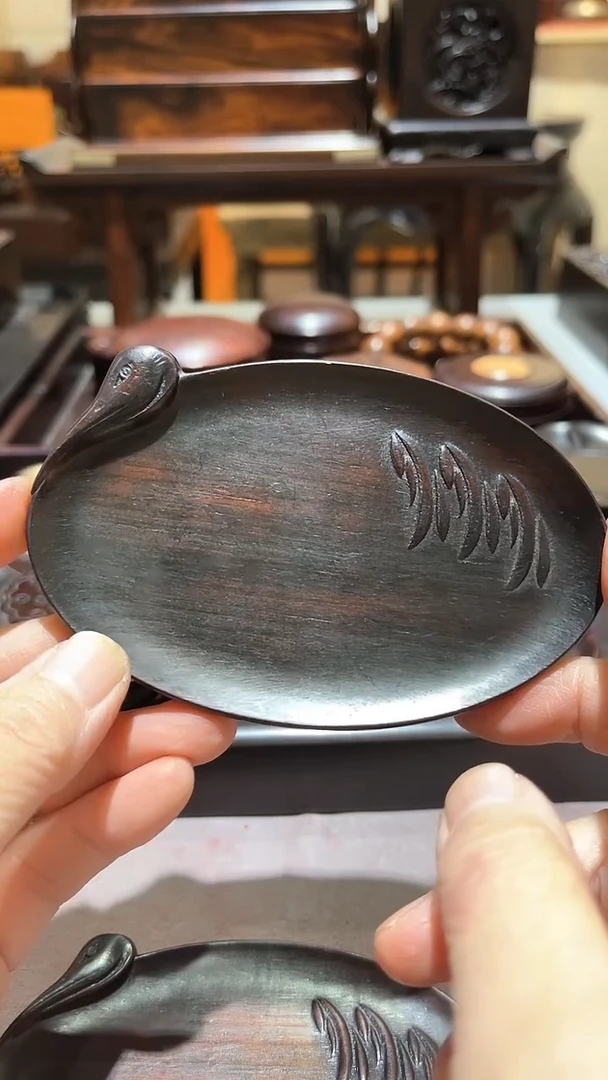 木精品木雕精工细作