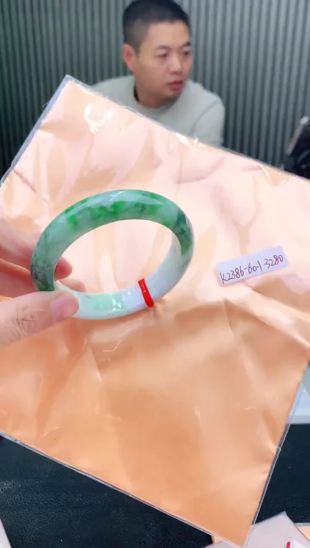 未镶嵌手镯翡翠60