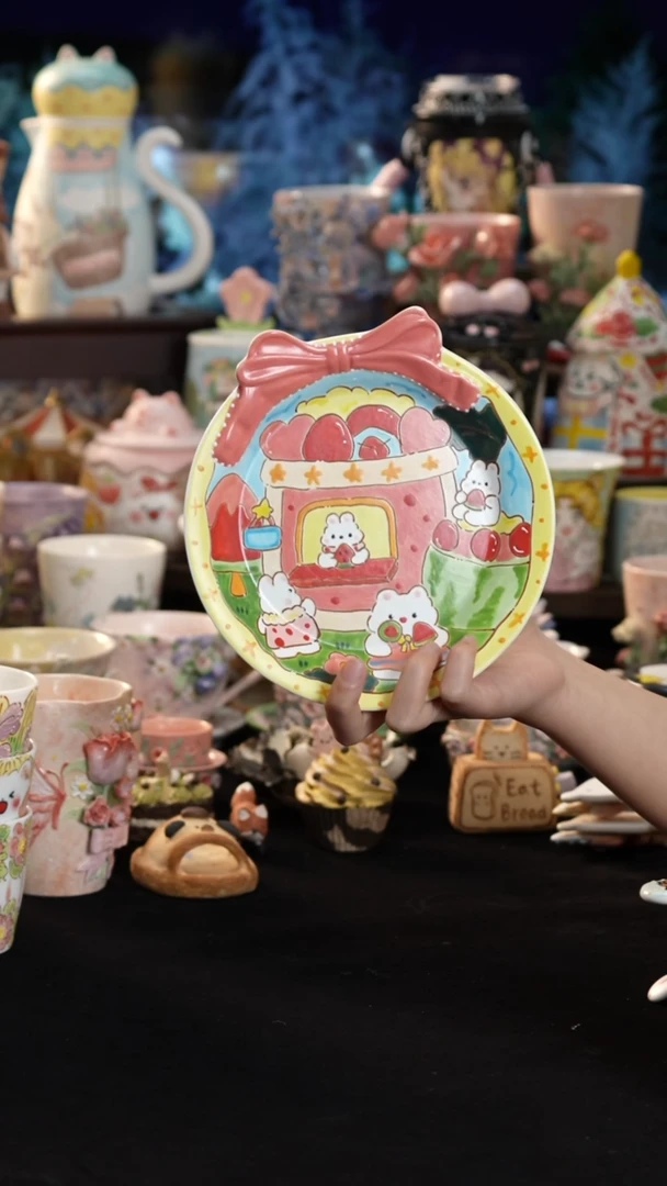 摆件陶景德镇釉下彩手绘设计师款陶瓷