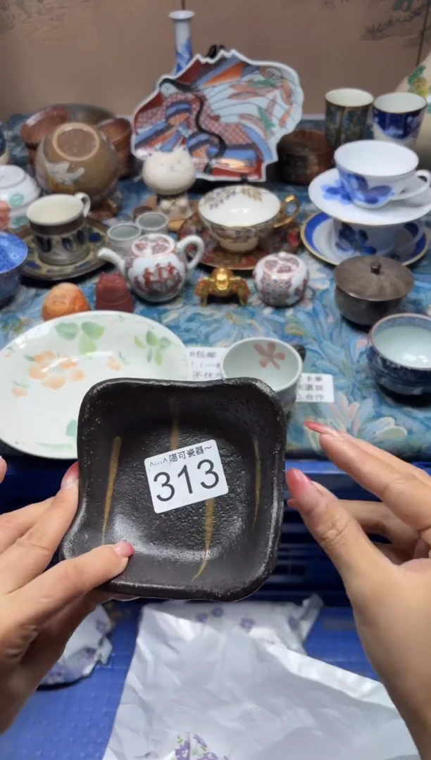 手工艺品琉璃大**?313