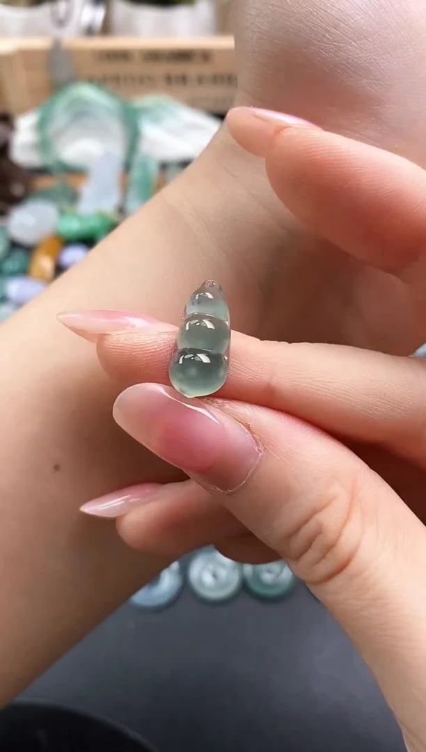 颈饰未镶嵌翡翠福豆