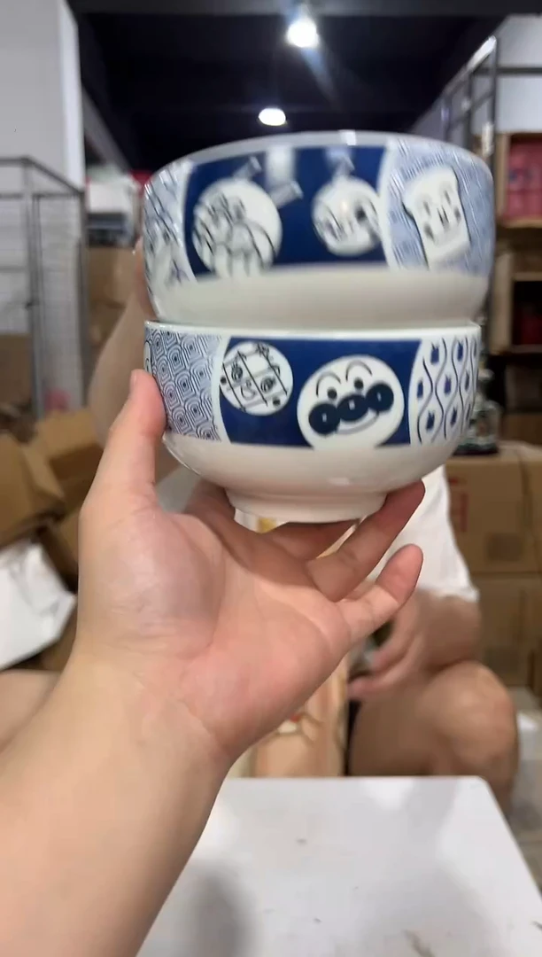 瓷片蓝色青花瓷面包超人大碗一对