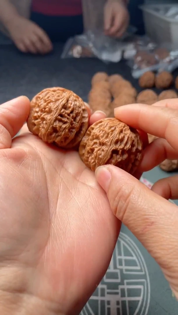 把件文玩核桃w146   白狮子   38尺