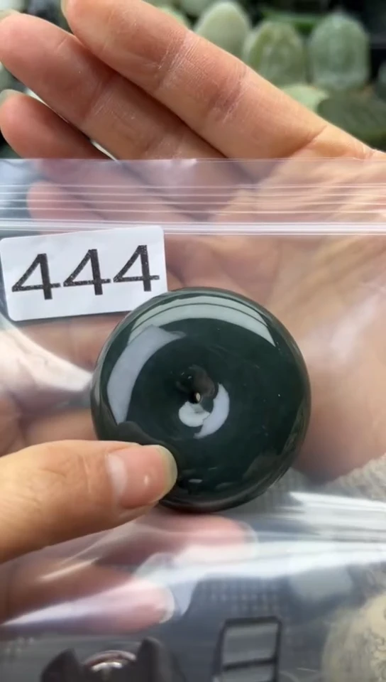 未镶嵌和田玉珠宝半成品扣子