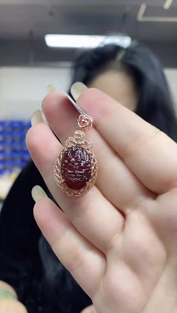 【闪购商品】血珀裸石未镶嵌多样性发其一颜色微差