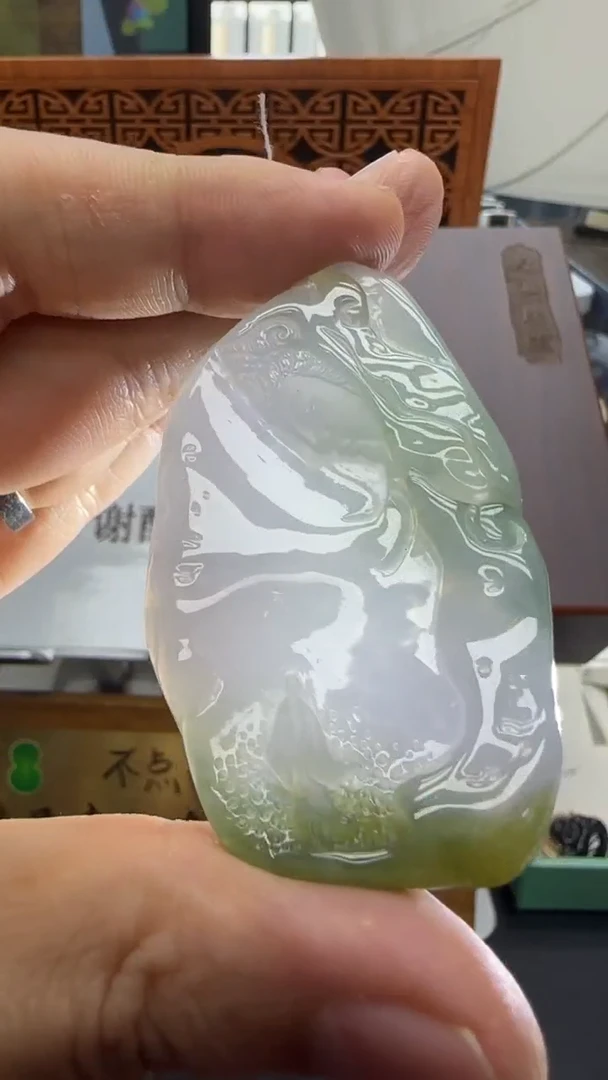 【闪购商品】翡翠挂件未镶嵌国雕谢林工（定制退货扣1000元）