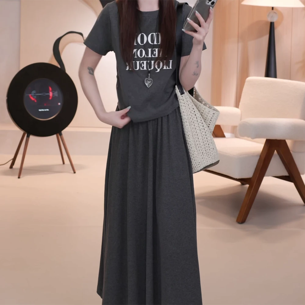 新款抽褶字母短袖T恤+中长款A字半身裙套装