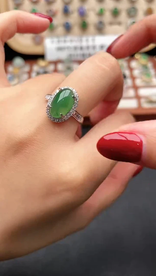 银S925镶嵌戒指翡翠一物一证一礼盒