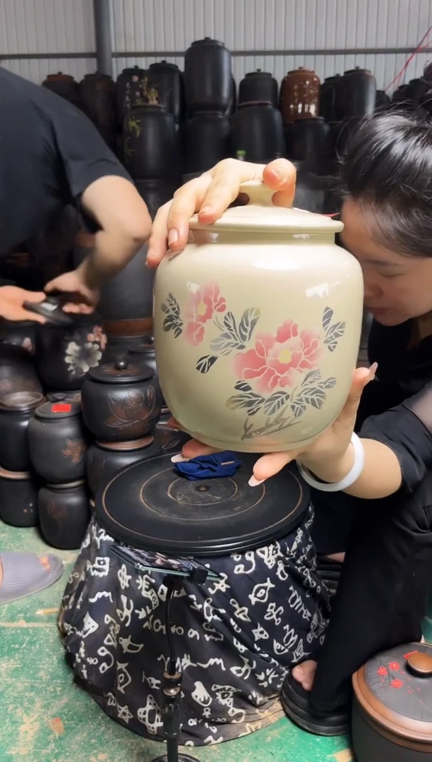 罐完品茶叶罐 412亮光白泥
