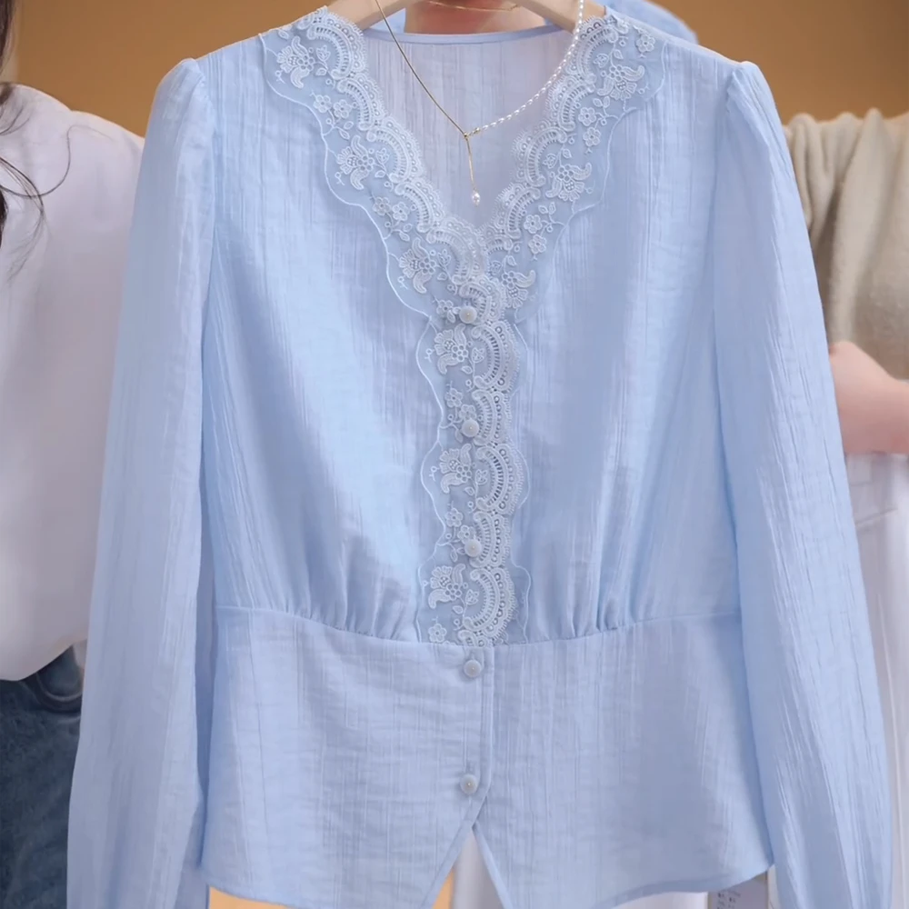 夏季新款小众气质时尚高级感设计感百搭V领显瘦刺绣洋气衬衫