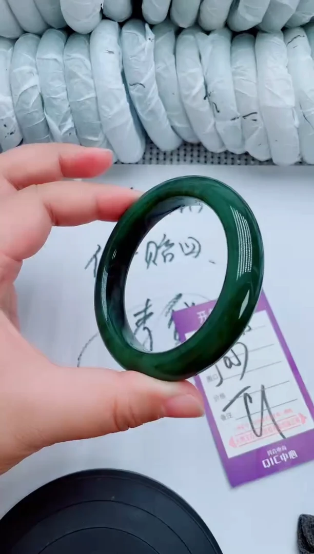 和田玉手镯未镶嵌A75-56-57