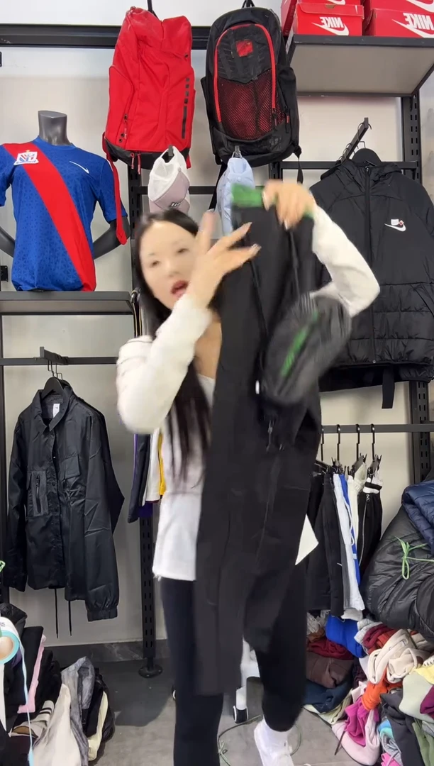 599·编码 瑕疵款直播间过款为准 尺码·160