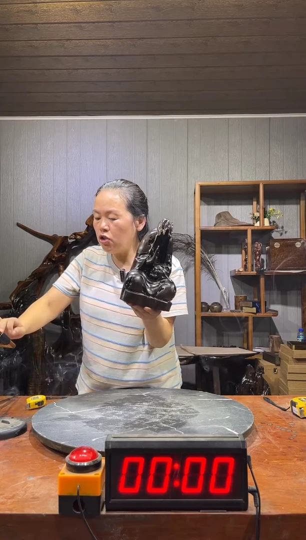 金丝楠用****7阴沉木无相佛摆件