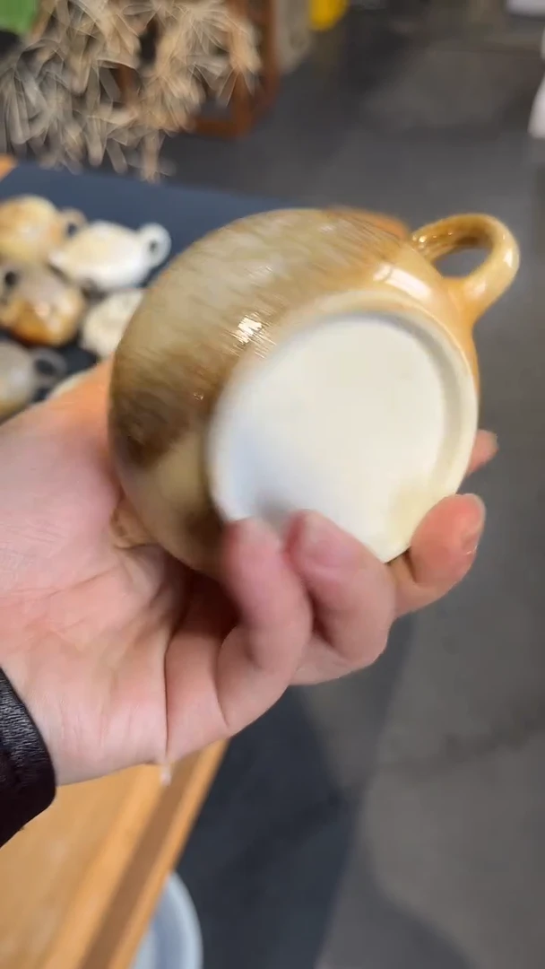 壶1号容量120-130ML中白泥