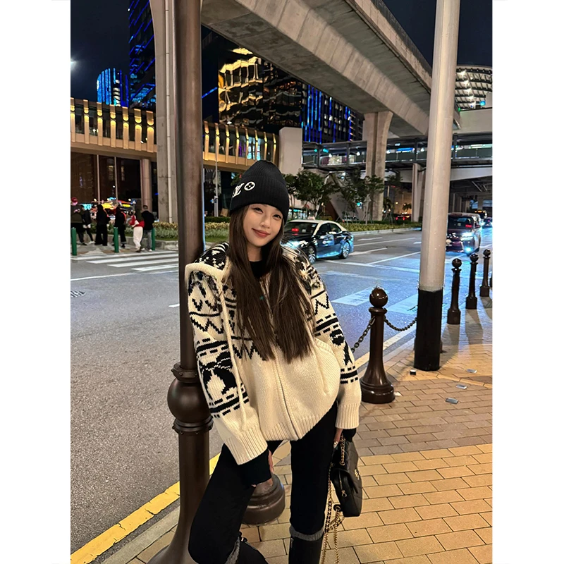 2025秋冬新款复古游牧风毛衣外套女提花拉链连帽针织软糯开衫上衣