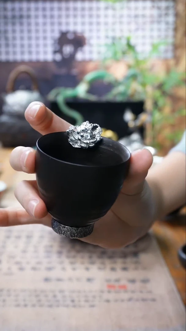 欲山行 荷花杯挂