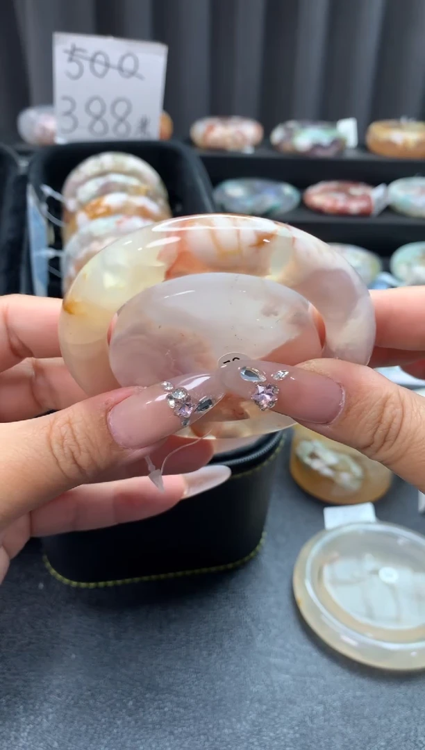 未镶嵌手镯石英质玉（52-53圈口）赠送镯心