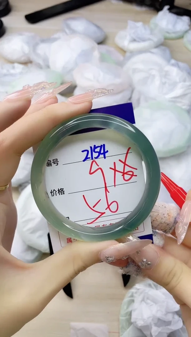 玛瑙/玉髓手镯未镶嵌2154