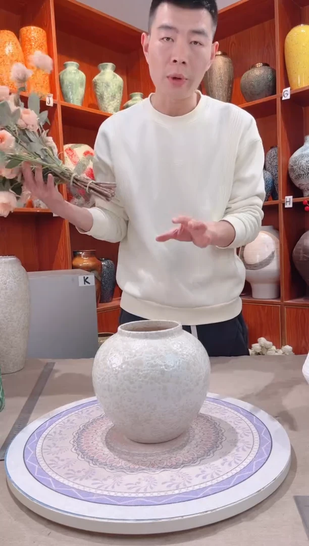 【闪购商品】瓶茶白 小号  陶瓷花瓶 无花