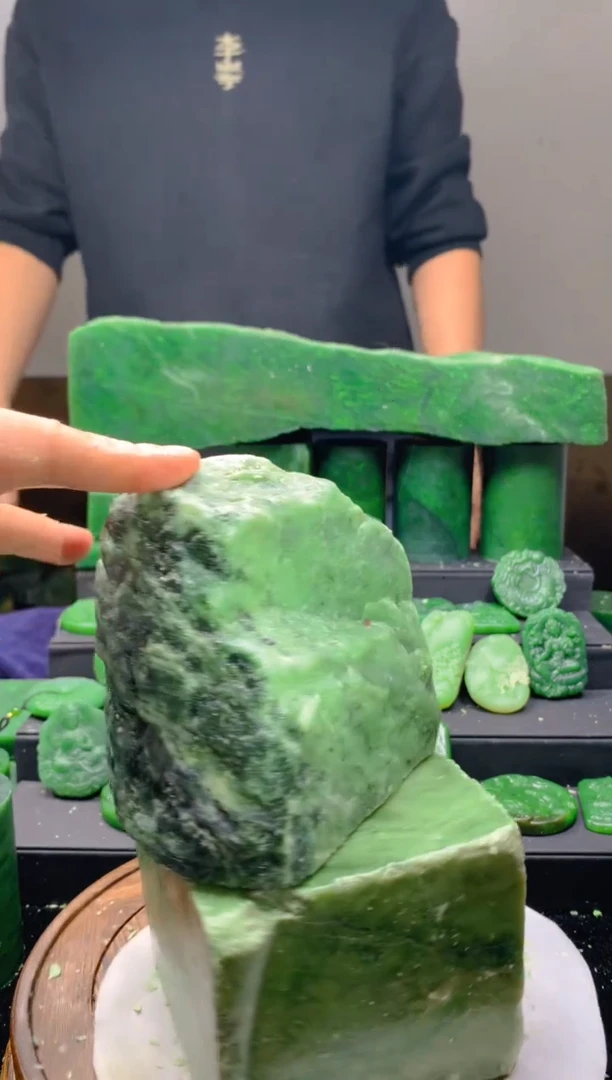 未镶嵌和田玉珠宝半成品1