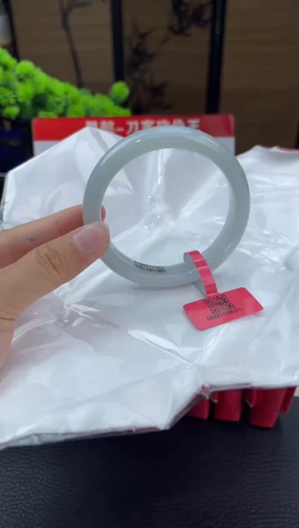 翡翠手镯未镶嵌5翡翠手镯