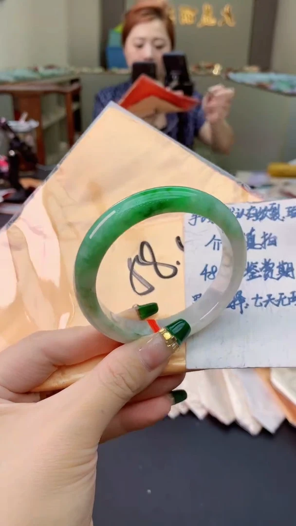翡翠手镯未镶嵌0918936621