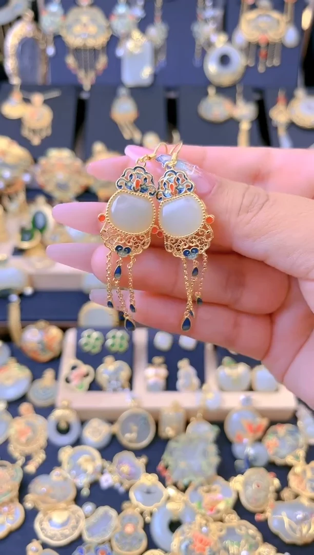 【闪购商品】和田玉耳坠银S925镀金镶嵌如意流苏耳坠