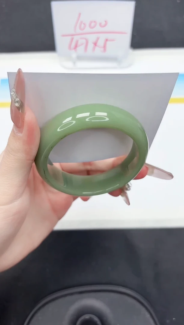 【闪购商品】石英质玉手镯未镶嵌A20-54.7