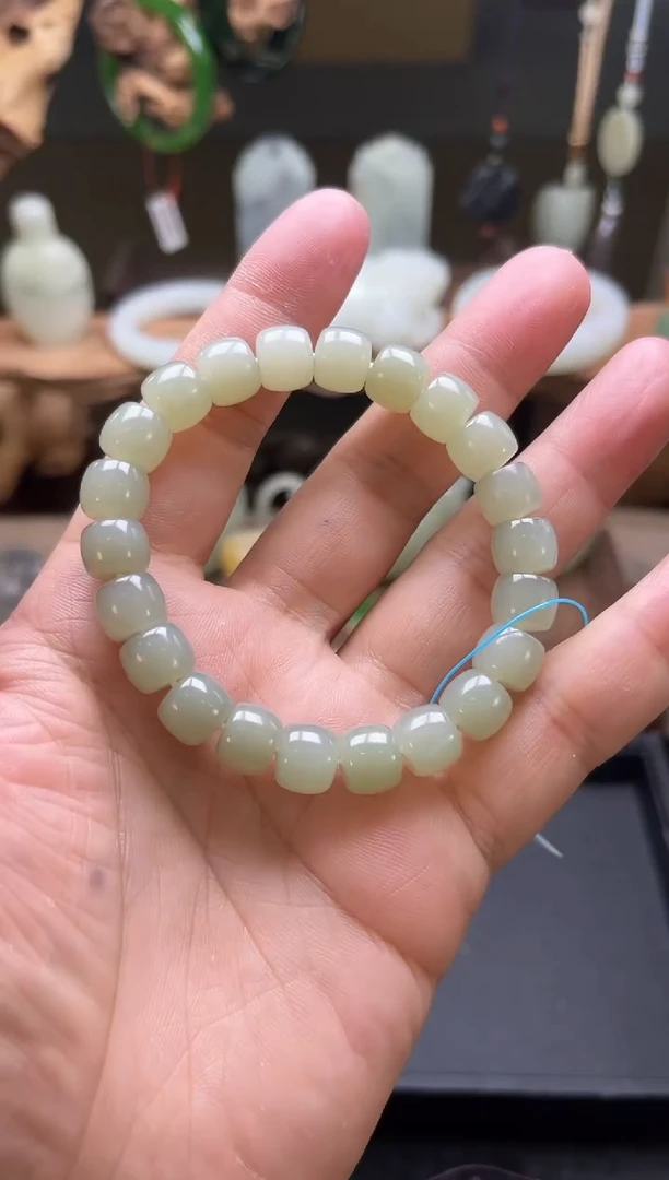 【闪购商品】和田玉手串未镶嵌卡10且末青白 极限弧 多样性发一