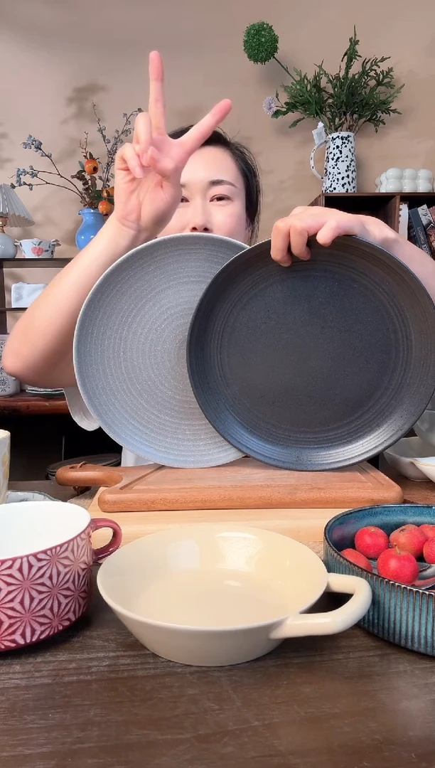 10.5英寸螺纹麻点大盘2只微瑕