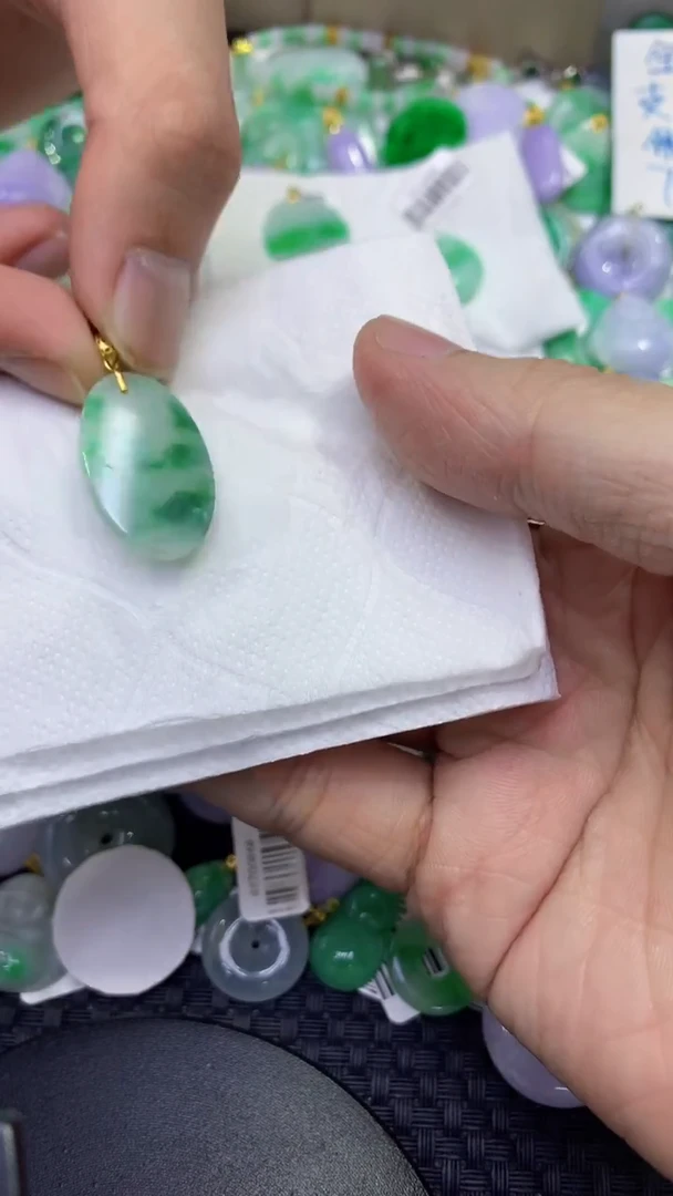 颈饰未镶嵌翡翠天然缅甸A货翡翠