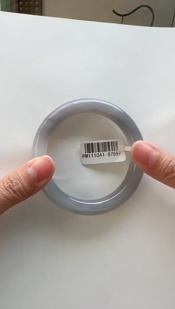 【闪购商品】和田玉手镯未镶嵌57