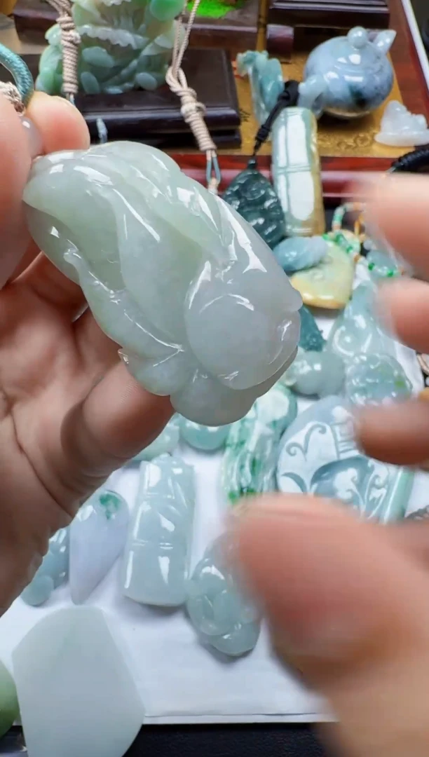 吊坠(不含链)未镶嵌翡翠1