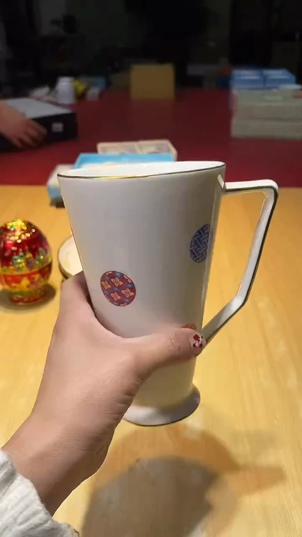 瓷片生活的本意是开心啊@@1