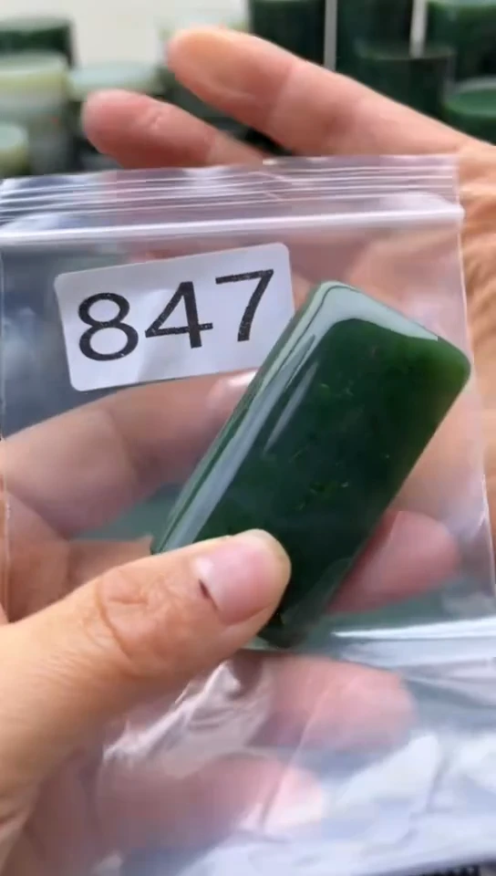 未镶嵌和田玉珠宝半成品牌子