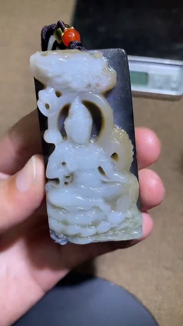 颈饰未镶嵌和田玉A7