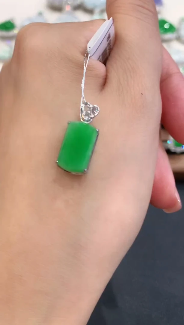 吊坠(不含链)18K金镶嵌翡翠q5