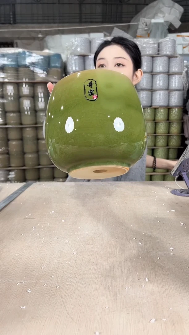 【闪购商品】陶瓷龙蛋裂纹深绿13x13