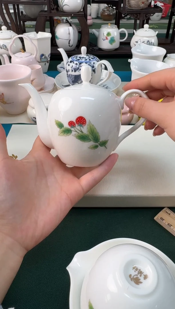 【闪购商品】瓷器 ······.......