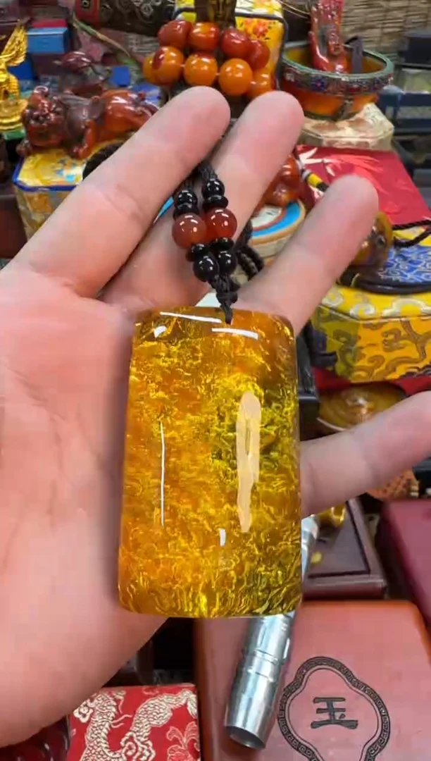 【闪购商品】蜜蜡裸石未镶嵌扎西当天订单当天直发如图所示