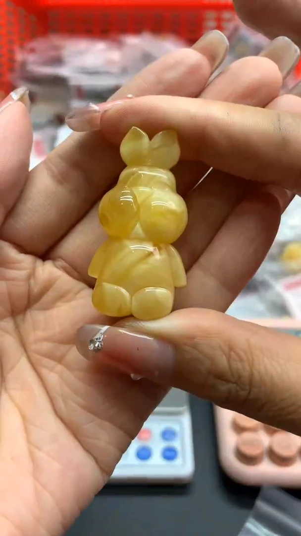 未镶嵌琥珀珠宝奇石487