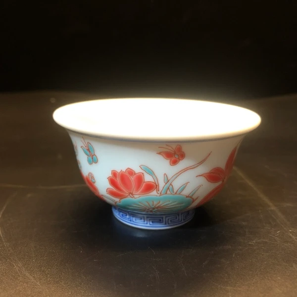 1.4a/N100180/01242/粉彩红绿彩花卉压手杯/口径8.2/高4.7/60cc