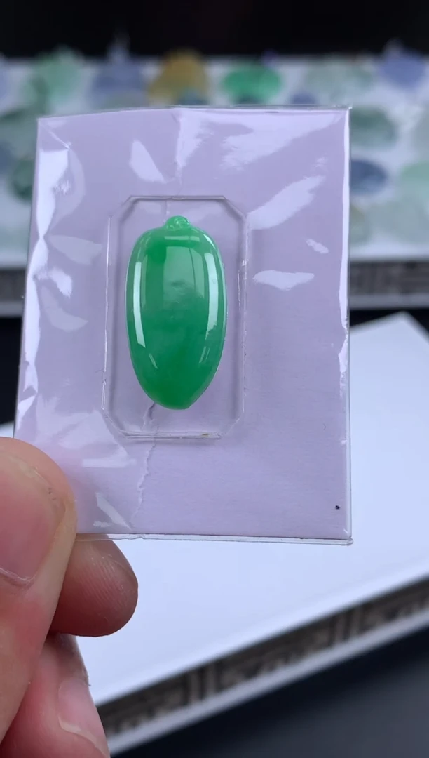 【闪购商品】定制翡翠未镶嵌翡翠