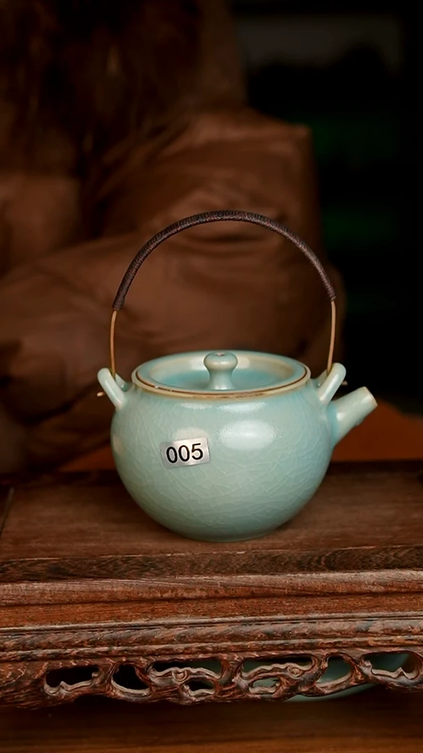 杯005号仿古提梁壶微微不完美